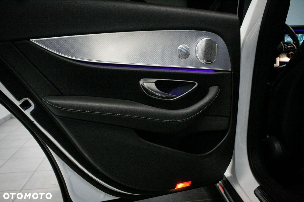 Mercedes-Benz Klasa E - 18