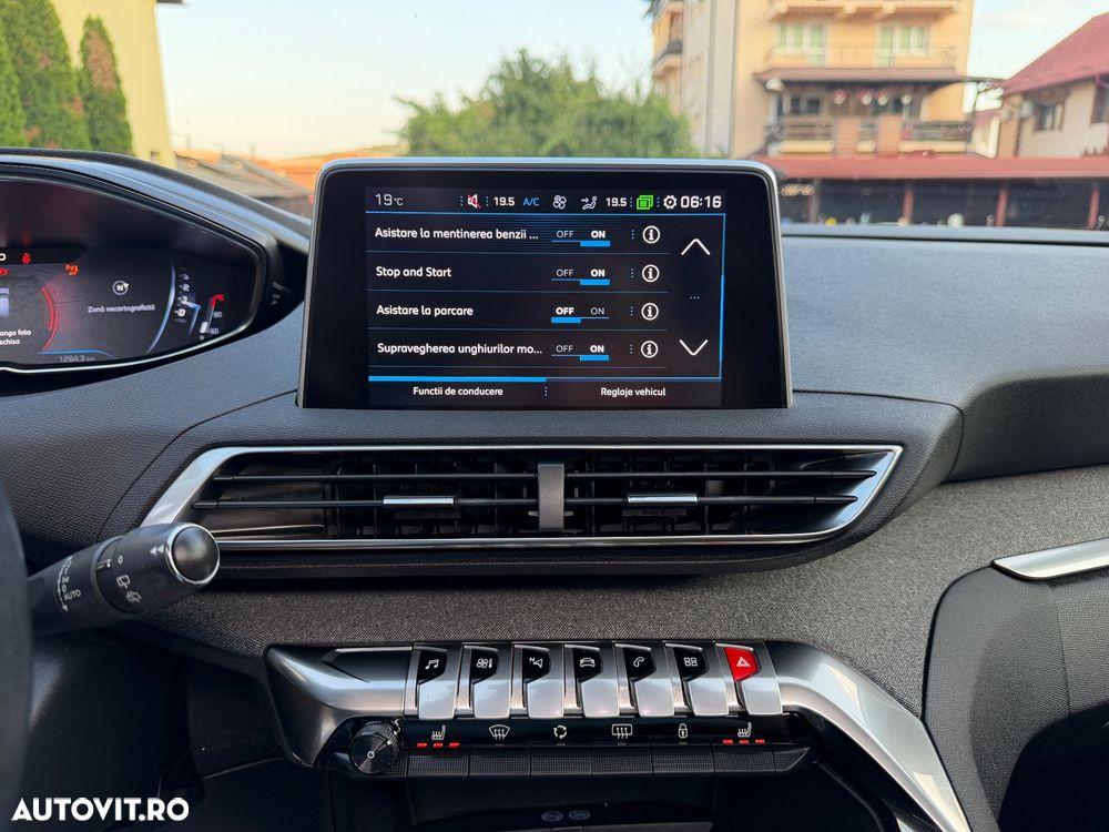 Peugeot 3008 PureTech 130 Stop & Start GPF EAT8 Active - 37