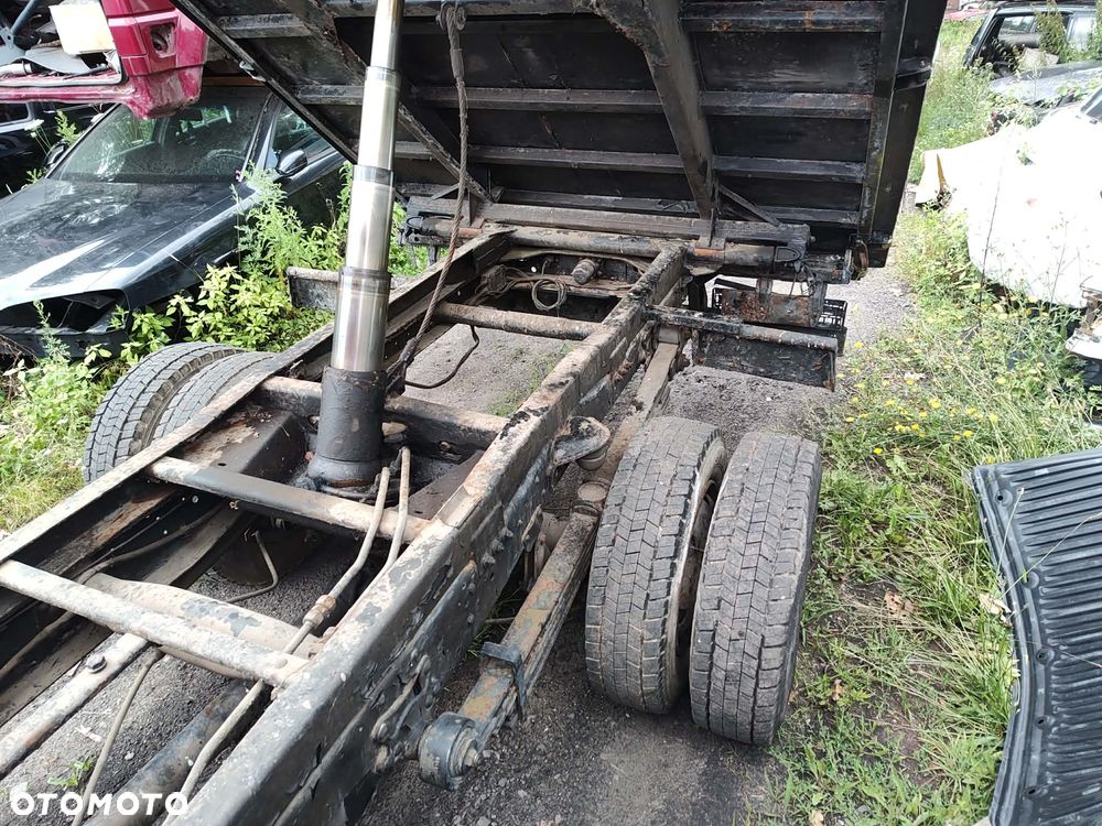 Kiper 3 strony zabudowa  meiller Mercedes 611d hydrauliczno-elektryczny - 10