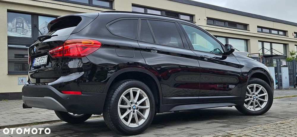 BMW X1 sDrive18i Advantage - 24