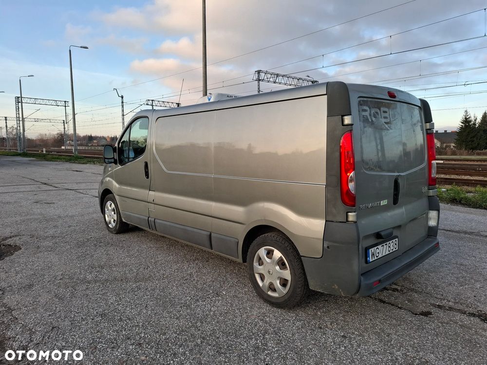 Renault TRAFIC - 3