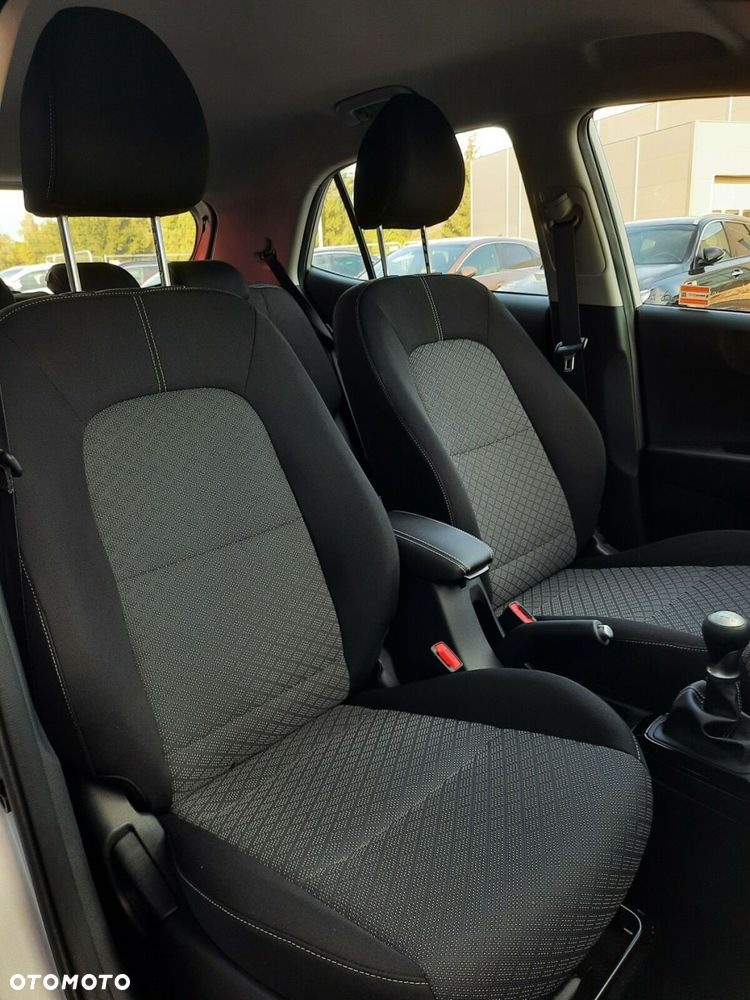 Kia Picanto - 24