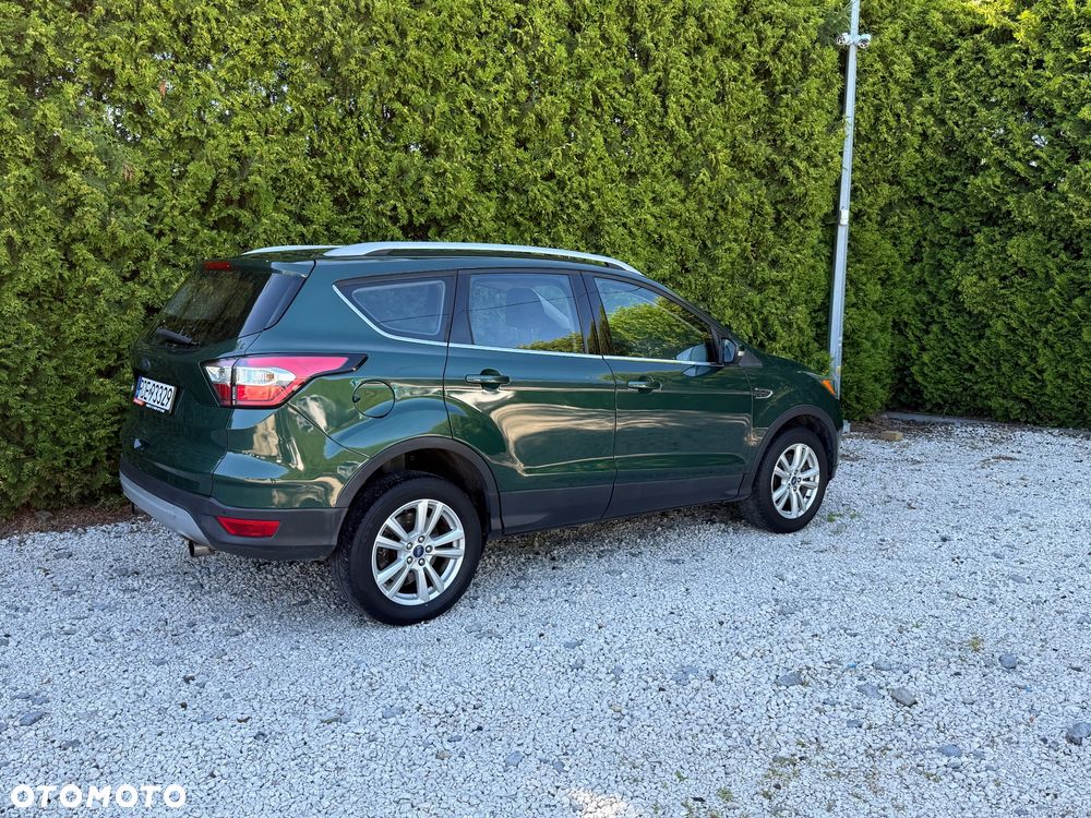 Ford Kuga - 17