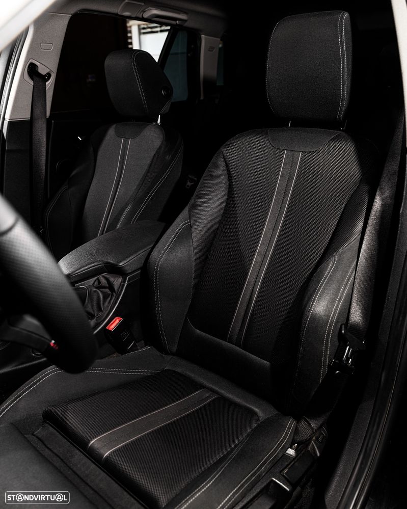 BMW 318 d Line Sport - 27
