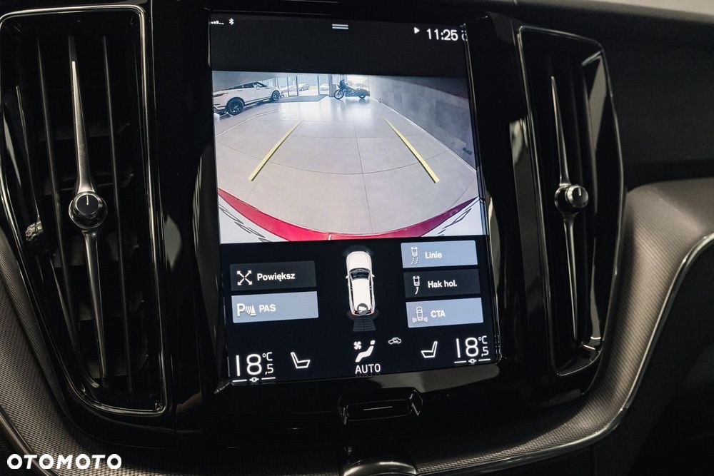 Volvo XC 60 B5 B AWD R-Design - 17