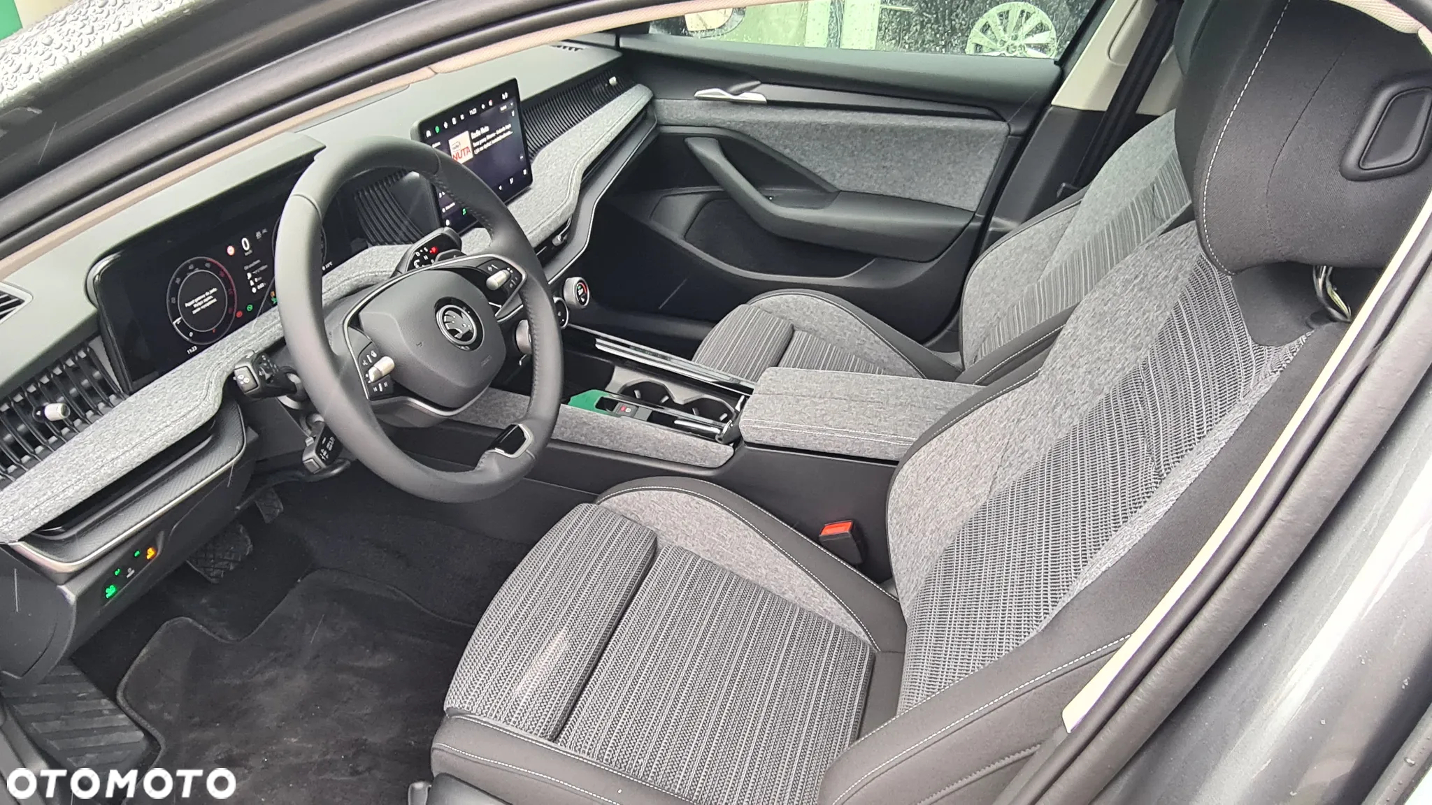 Skoda Superb 2.0 TDI SCR Selection DSG - 13