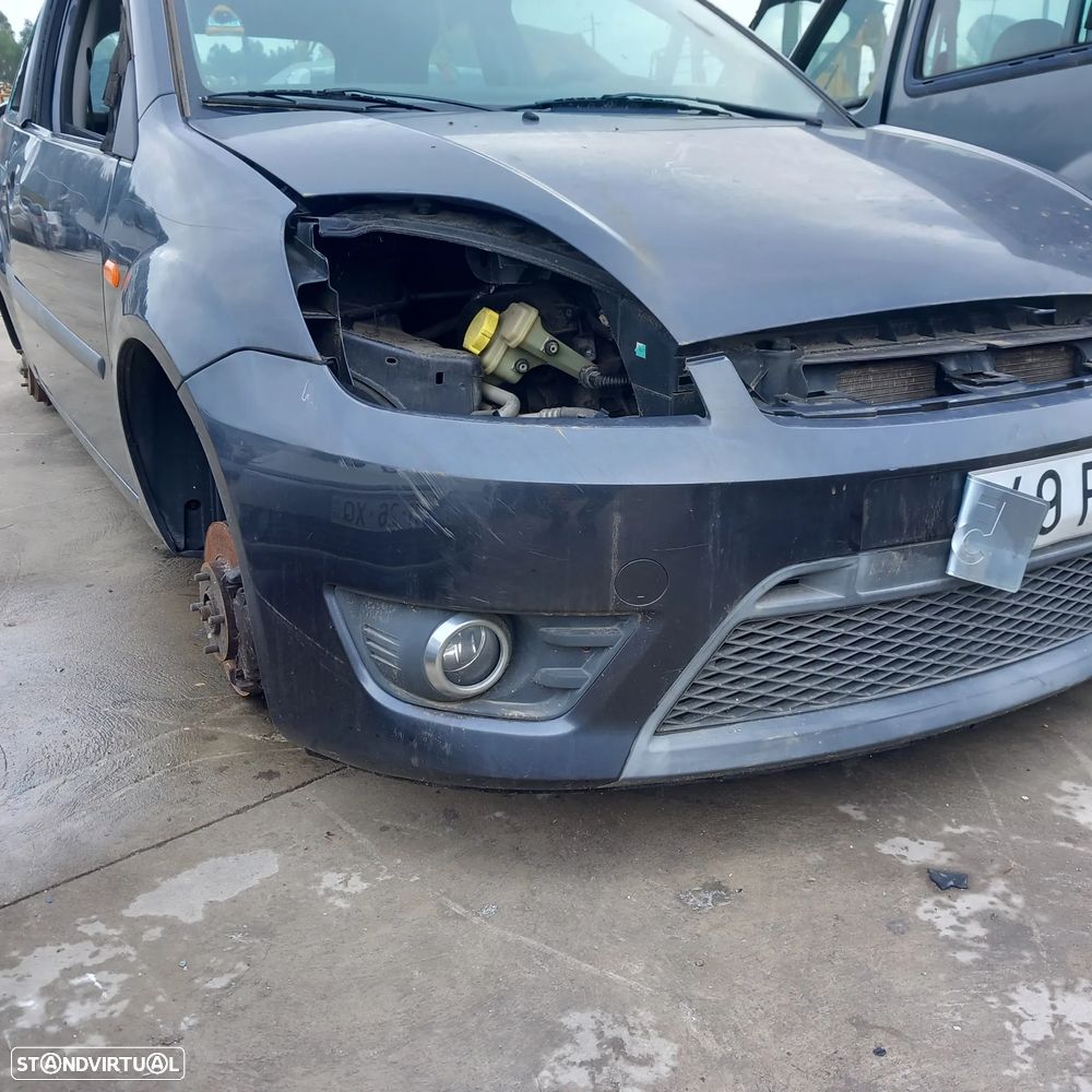 Frente completa ford fiesta ( nao tenho os farois ) - 2