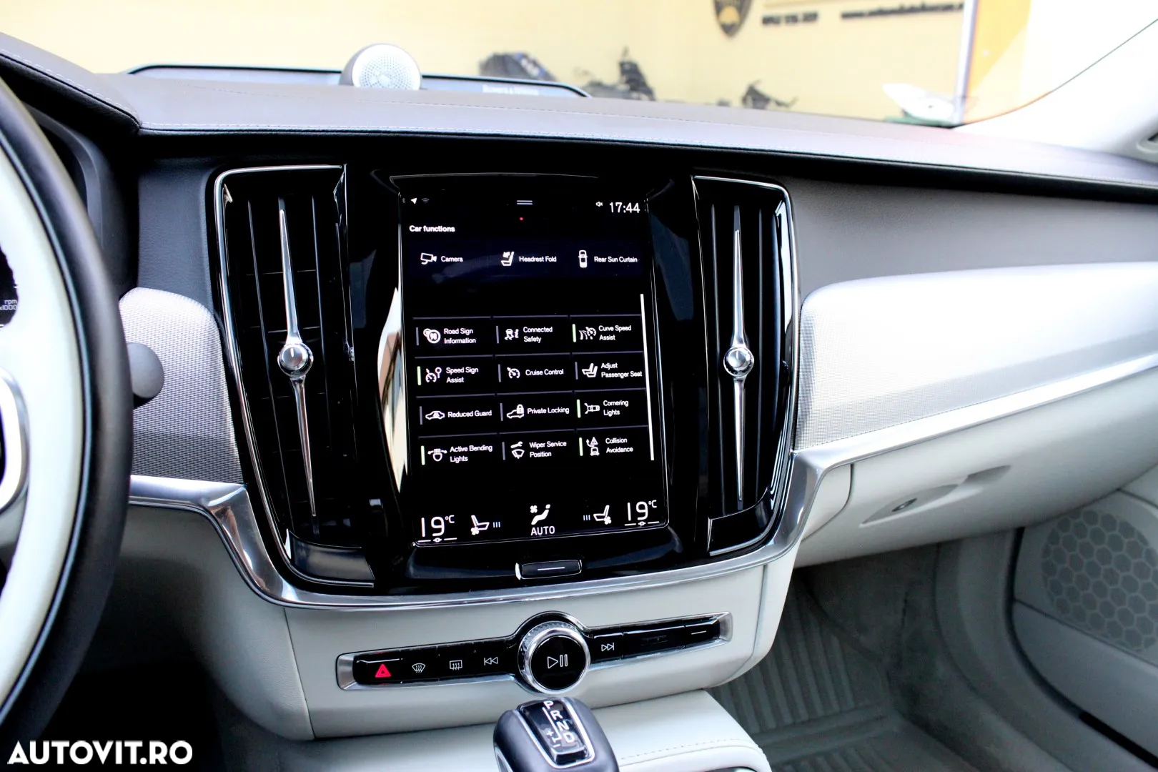Volvo S90 D5 AWD Inscription - 30