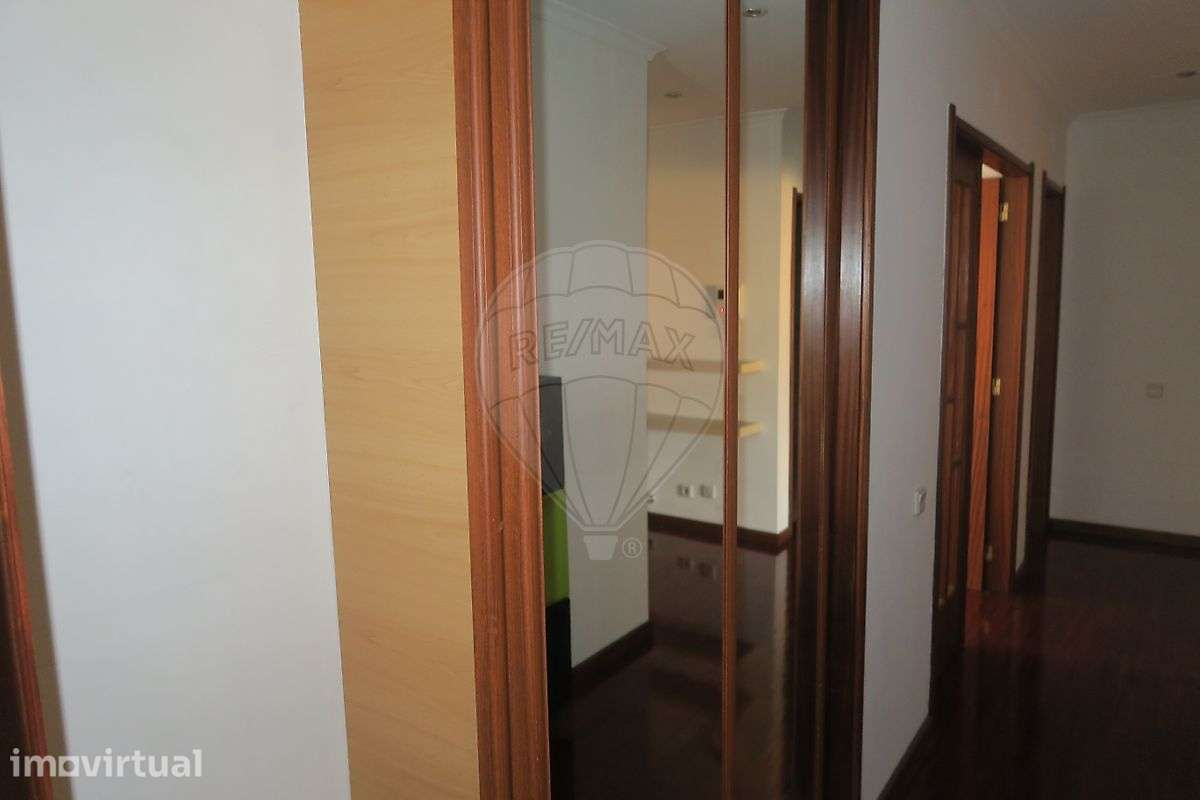 Apartamento T1 para arrendamento - Grande imagem: 3/11