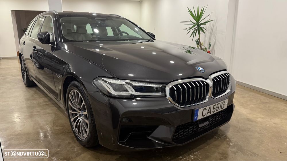 BMW 520 e Touring Aut. Luxury Line - 2