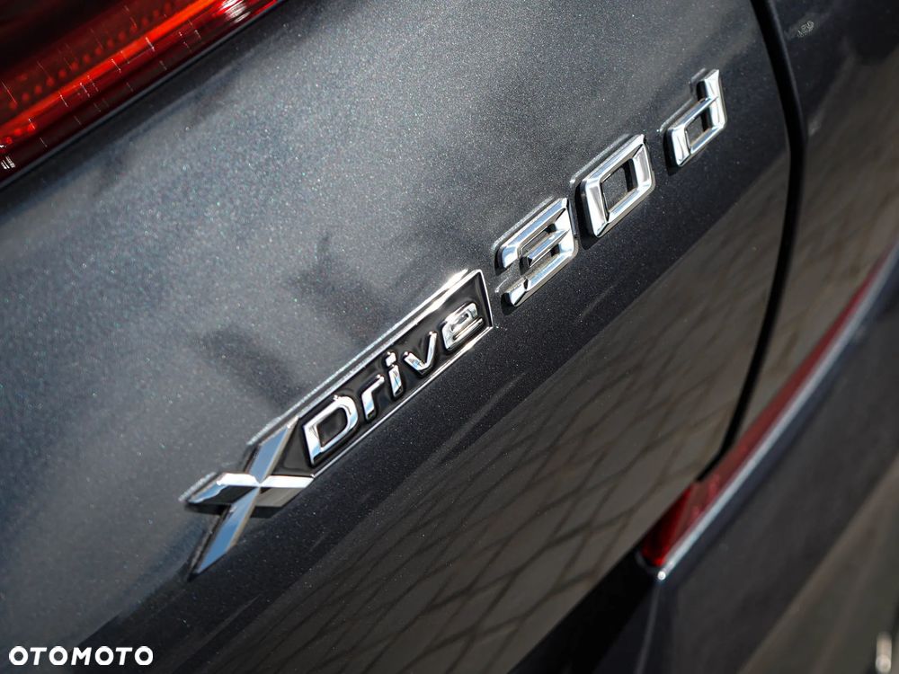 BMW X6 xDrive30d - 11