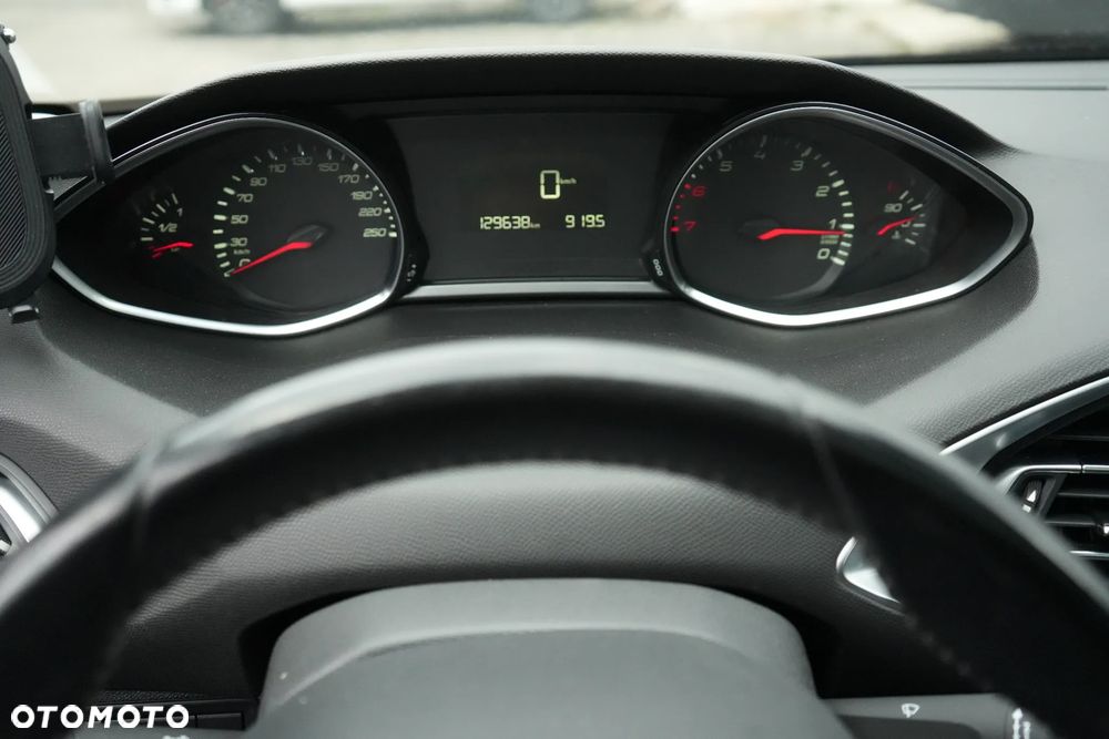 Peugeot 308 1.2 PureTech GPF GT Pack S&S - 14