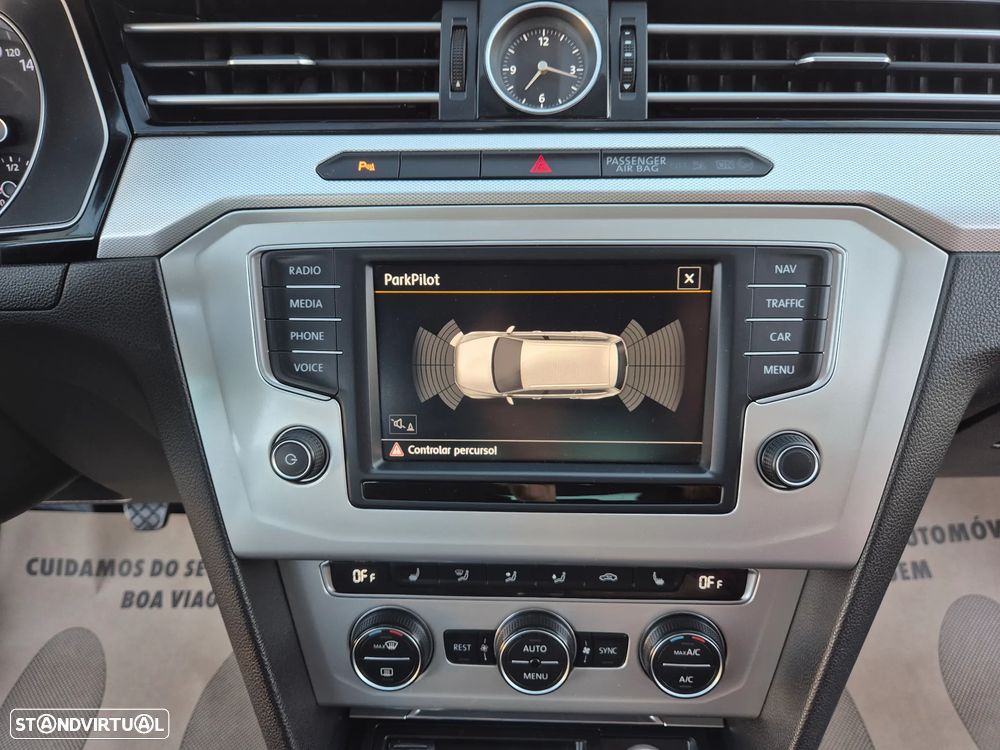 VW Passat Variant 2.0 TDI Confortline - 36
