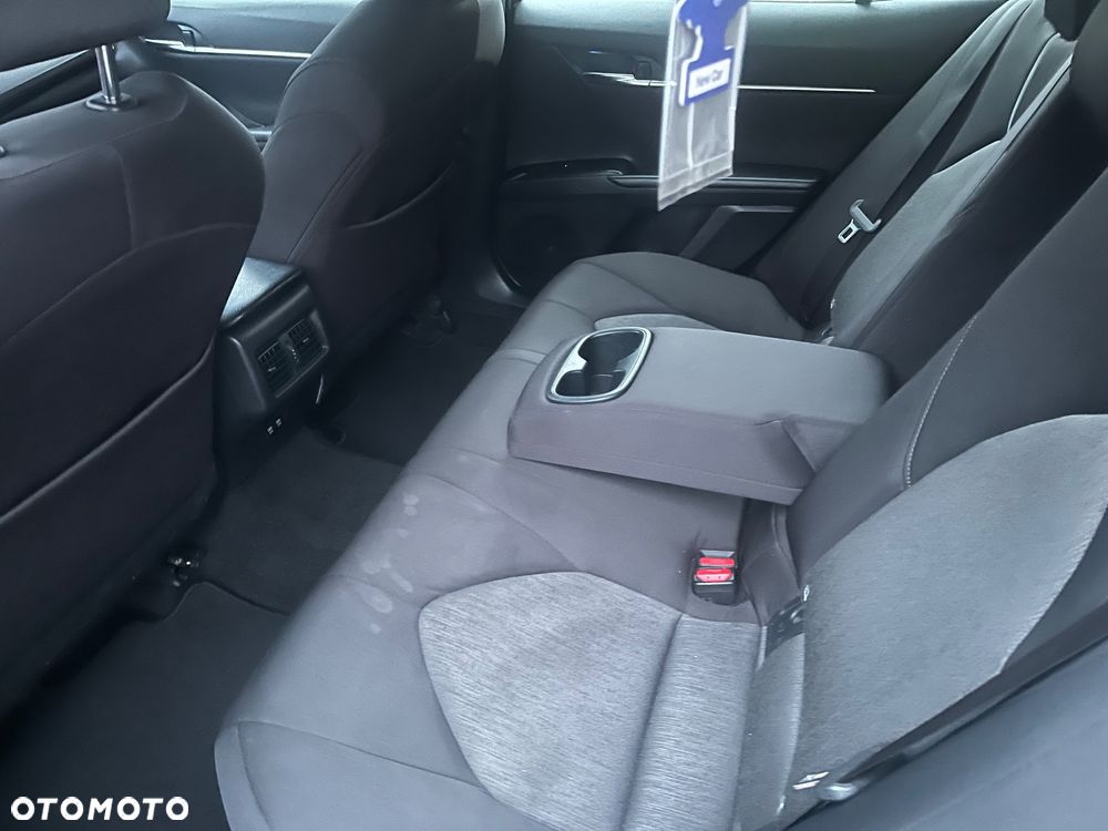 Toyota Camry 2.5 Hybrid Comfort CVT - 12