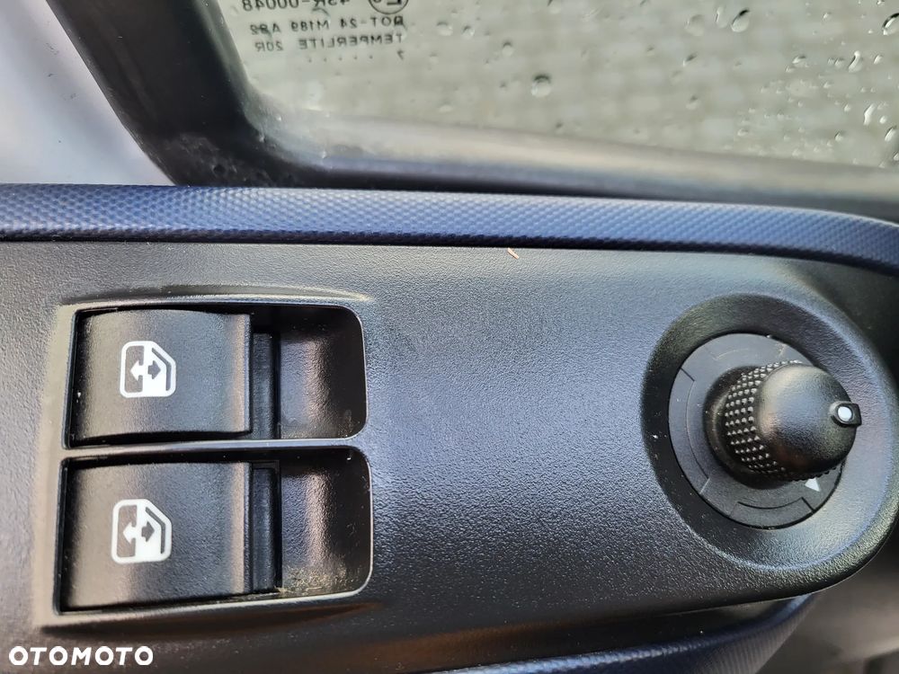 Iveco DAILY 35 S 16 HIMATIC AUTOMAT-L2 H2-HAK 3500 KG-KLIMA-ŁADNY - 9