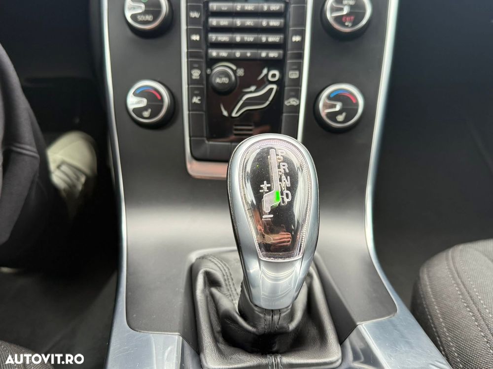 Volvo V60 DRIVe Geartronic Powershift Kinetic - 16