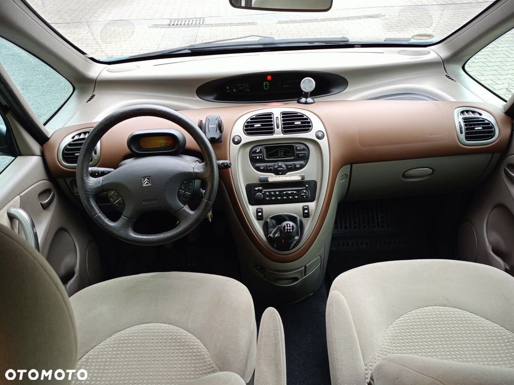 Citroën Xsara Picasso 1.8i 16V Exclusive - 9