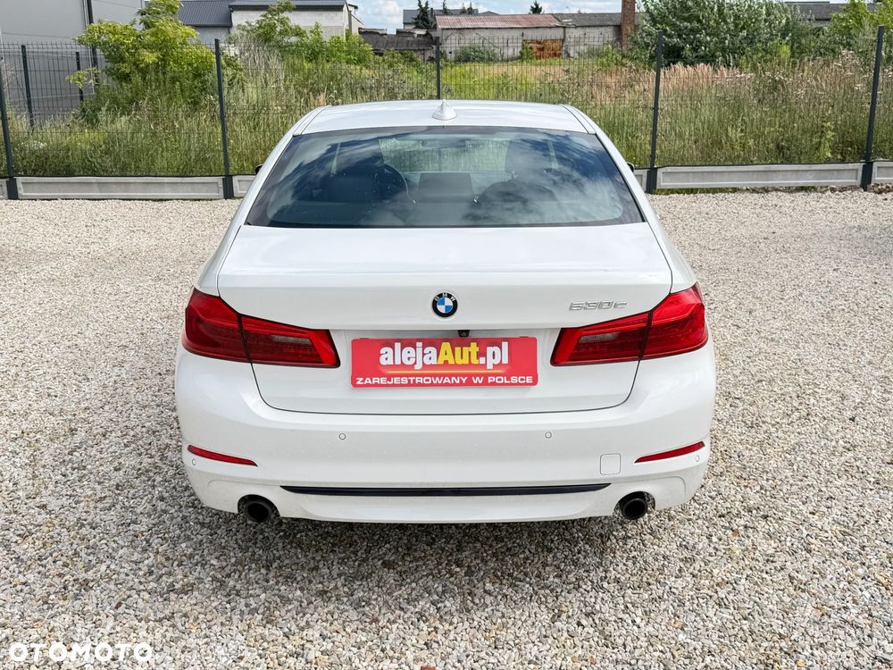 BMW Seria 5 530e iPerformance GPF Sport - 13