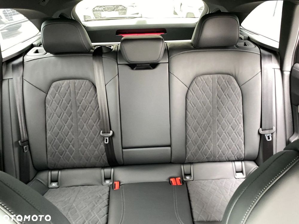 Audi A6 - 12