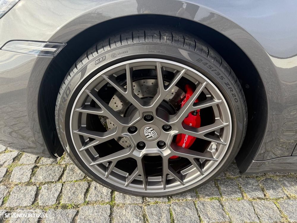 Porsche 911 Série F - 4