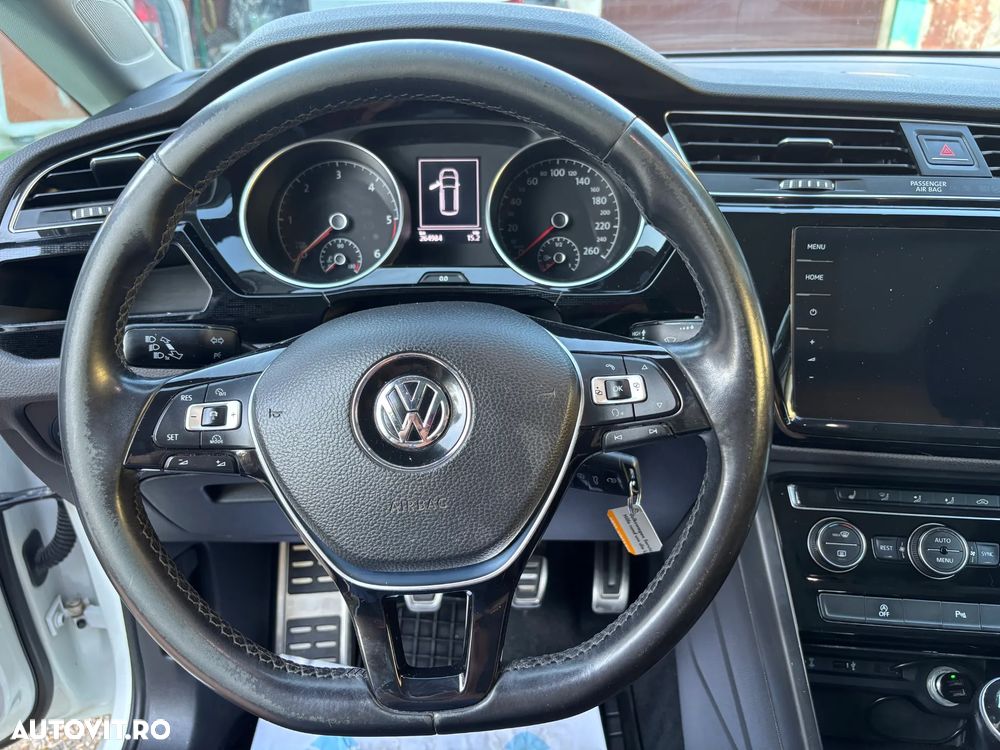 Volkswagen Touran 2.0 TDI SCR (BlueMotion Technology) SOUND - 6