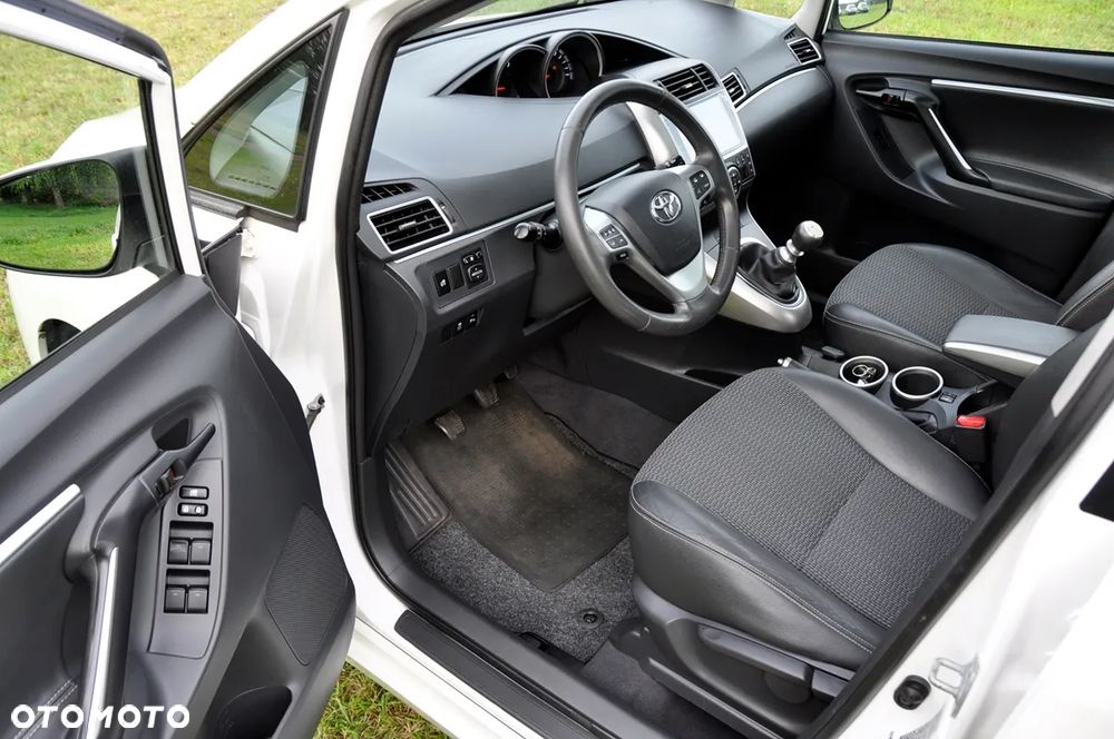 Toyota Verso 1.8 7-Sitzer Executive - 10