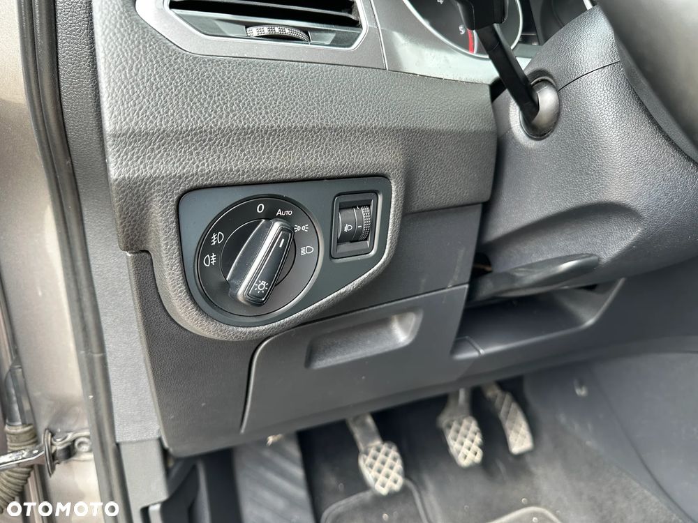 Volkswagen Golf Sportsvan - 17