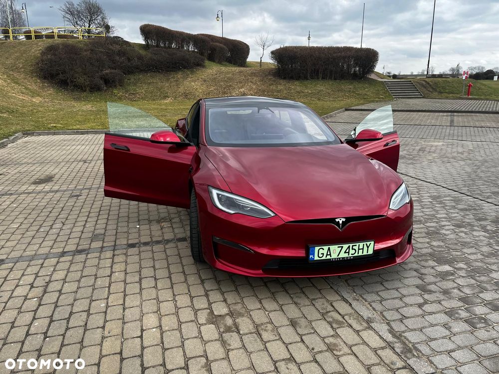 Tesla Model S - 20
