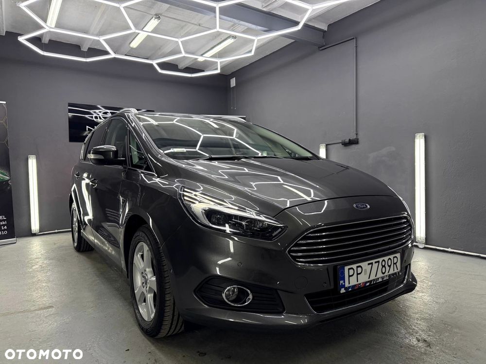 Ford S-Max 2.0 EcoBlue Titanium - 1