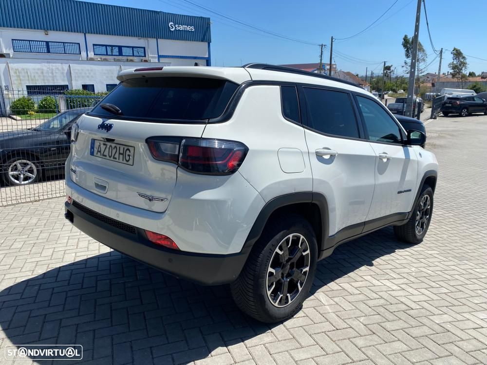 Jeep Compass 1.3 TG Trailhawk - 4