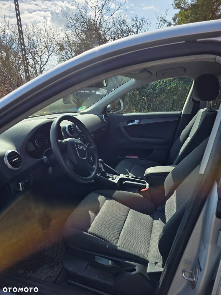 Audi A3 Sportback 1.4 TFSI Ambiente S tronic - 11