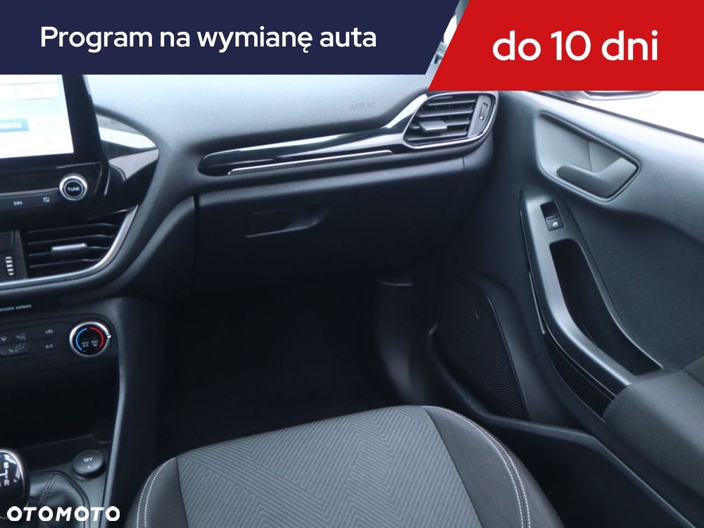 Ford Fiesta - 10