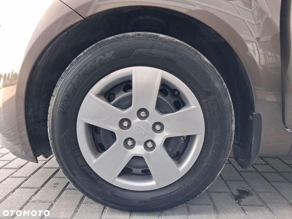 Kia Venga 1.4 Business Line - 24