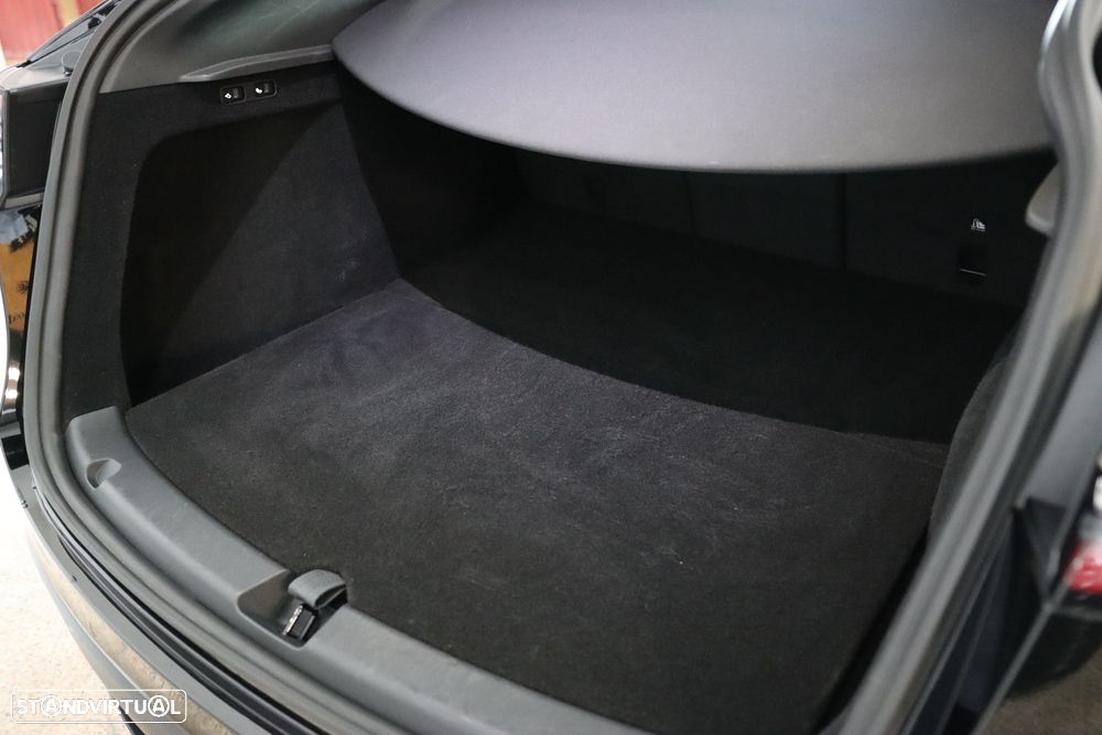 Tesla Model Y Performance Tração Integral - 9
