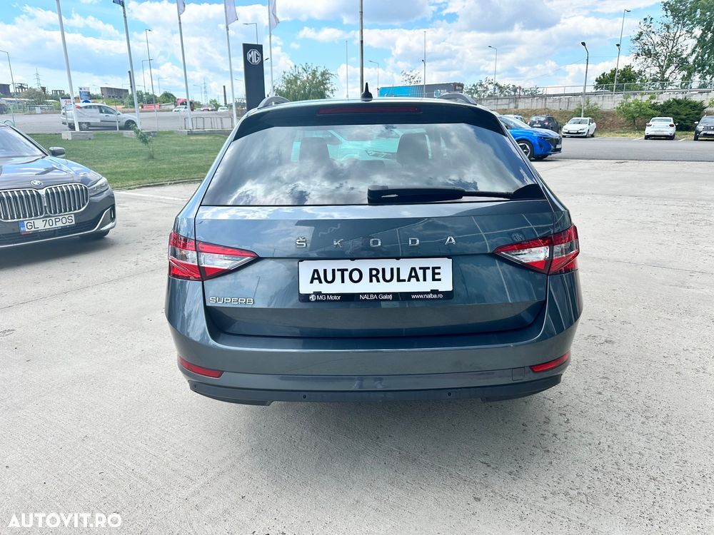 Skoda Superb 2.0 TDI DSG Ambition - 6
