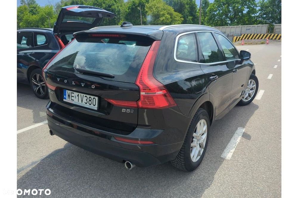 Volvo XC 60 B5 D AWD Momentum Pro - 3