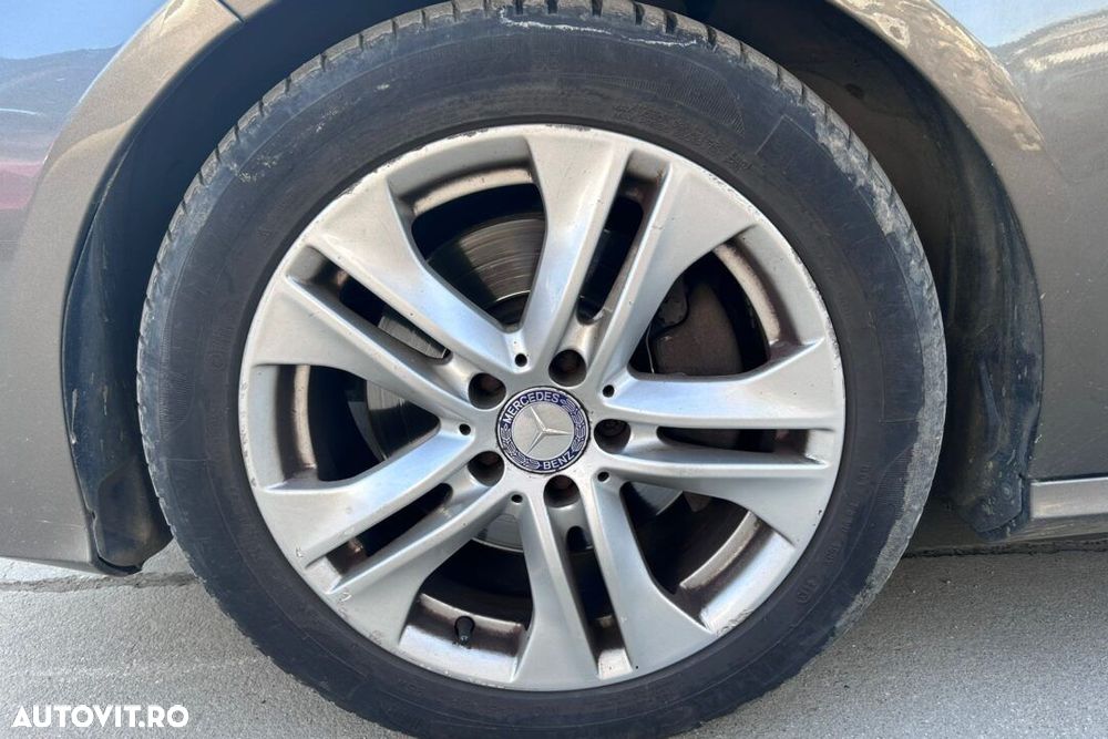 JANTE MERCEDES E CLASS W 212 245 / 45 R 17 - 1