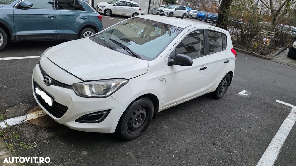 HYUNDAI i20 2015 — imagine 3