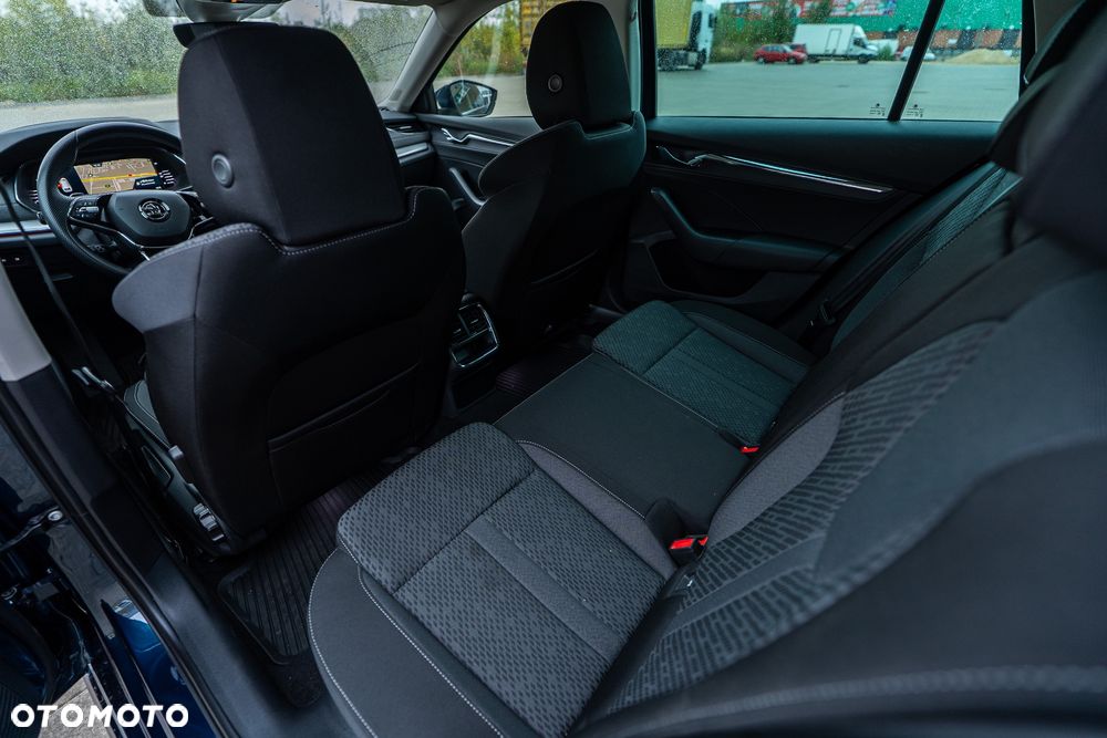 Skoda Octavia 2.0 TSI 4x4 Style DSG - 30