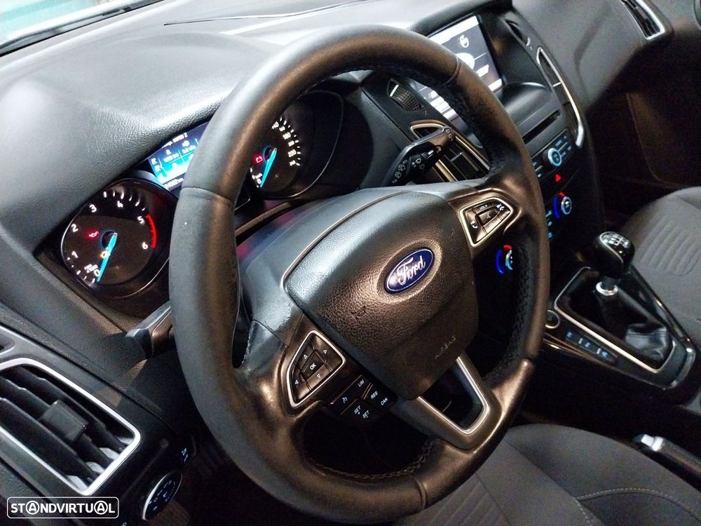 Ford Focus SW 1.5 TDCi Titanium - 12