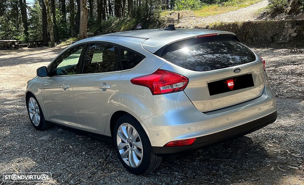 Ford Focus 1.5 TDCi Titanium - 6