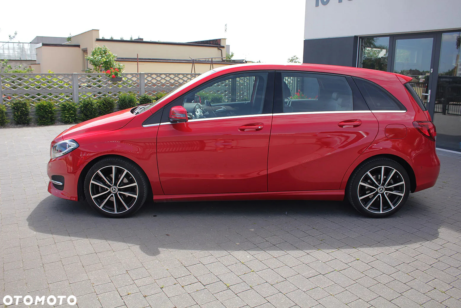 Mercedes-Benz Klasa B 180 (BlueEFFICIENCY) - 3
