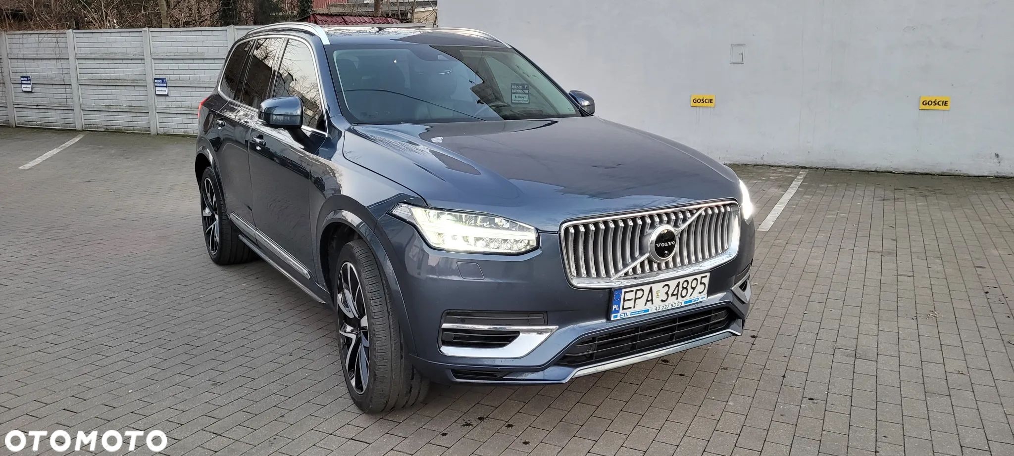Volvo XC 90 - 1