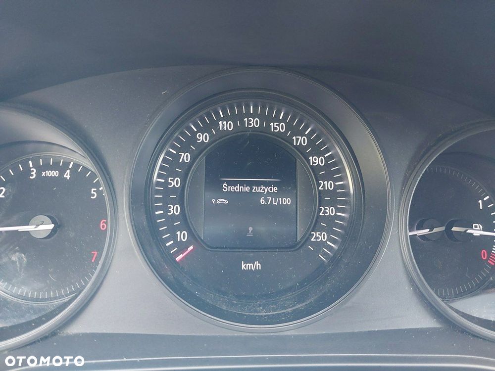 Renault Megane 1.6 SCe Zen - 24
