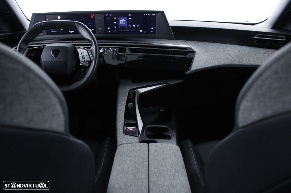Peugeot 3008 1.2 Hybrid Allure e-DCS6 - 18