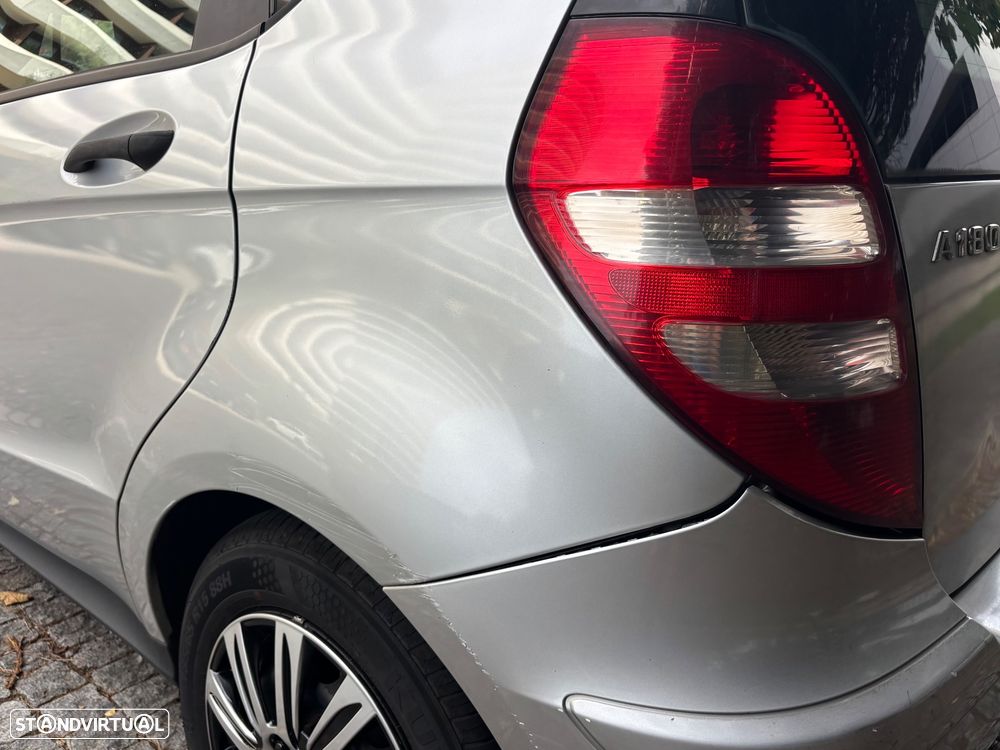 Mercedes-Benz A 180 - 12
