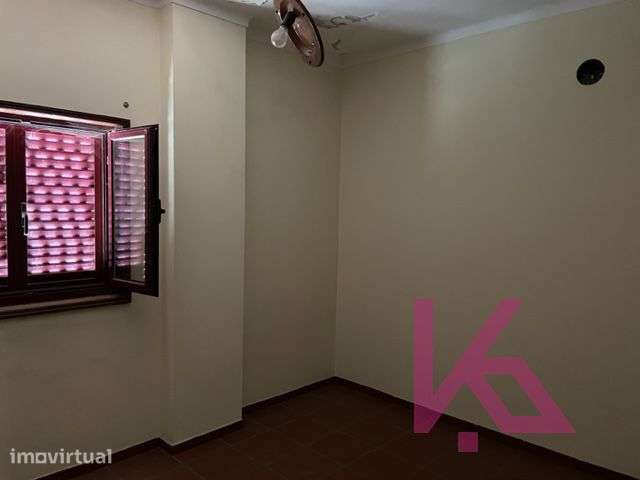 Restaurante com Apartamento T1 - Grande imagem: 2/13