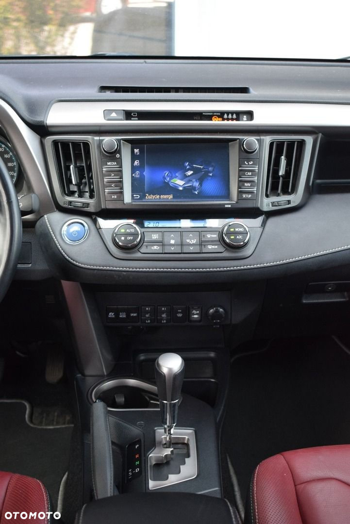 Toyota RAV4 - 16