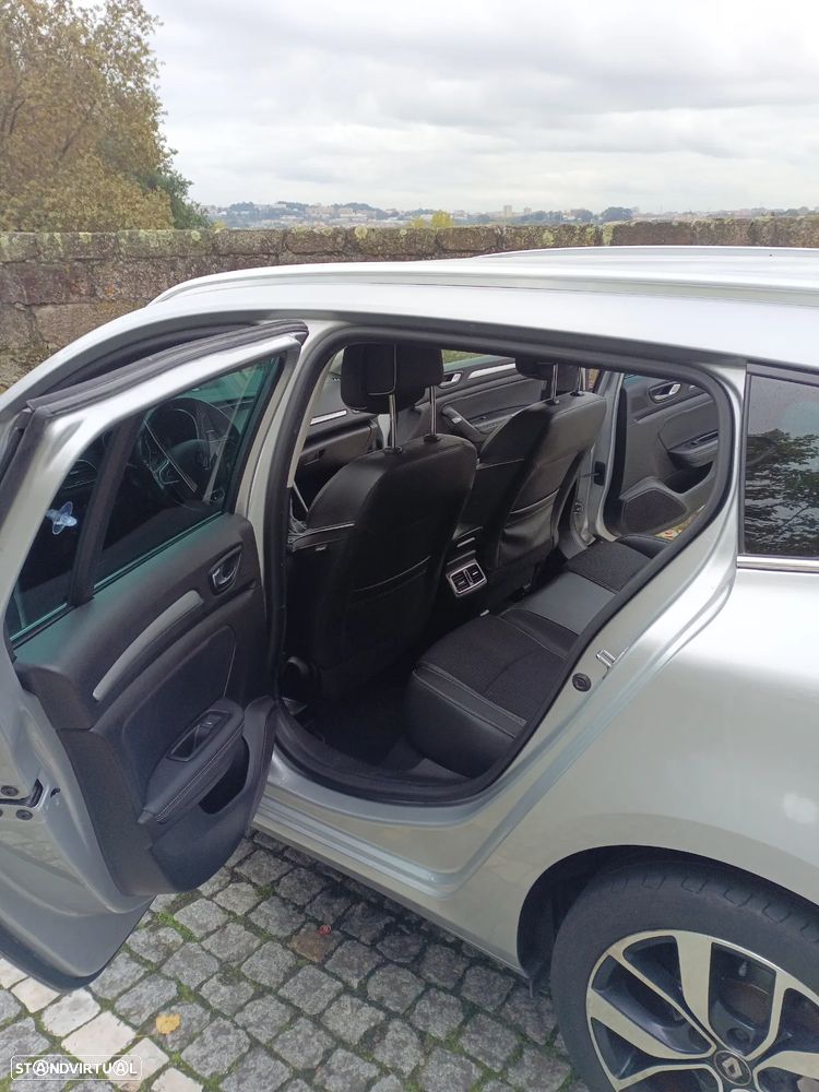 Renault Mégane Sport Tourer 1.5 Blue dCi Bose Edition EDC - 8