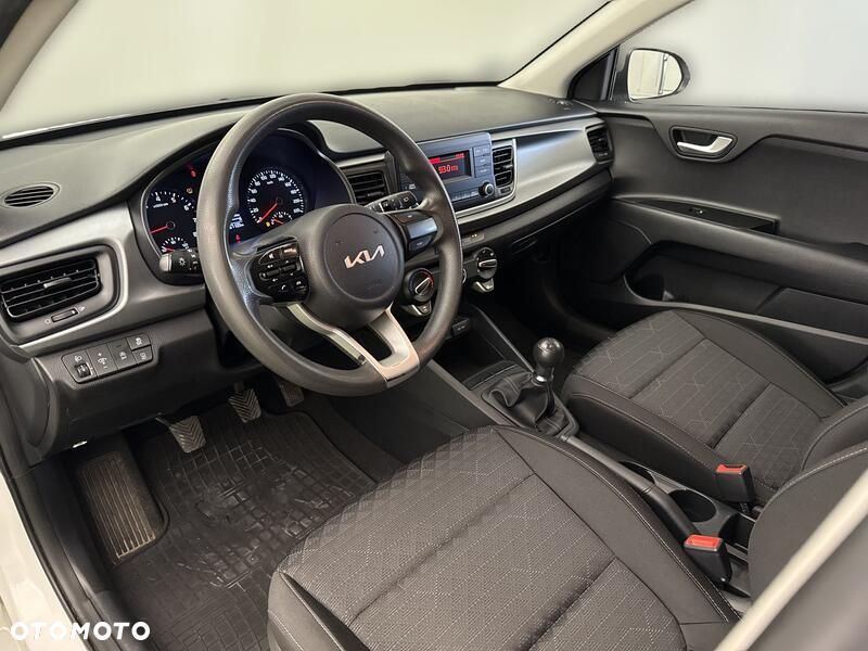Kia Rio 1.2 M - 10